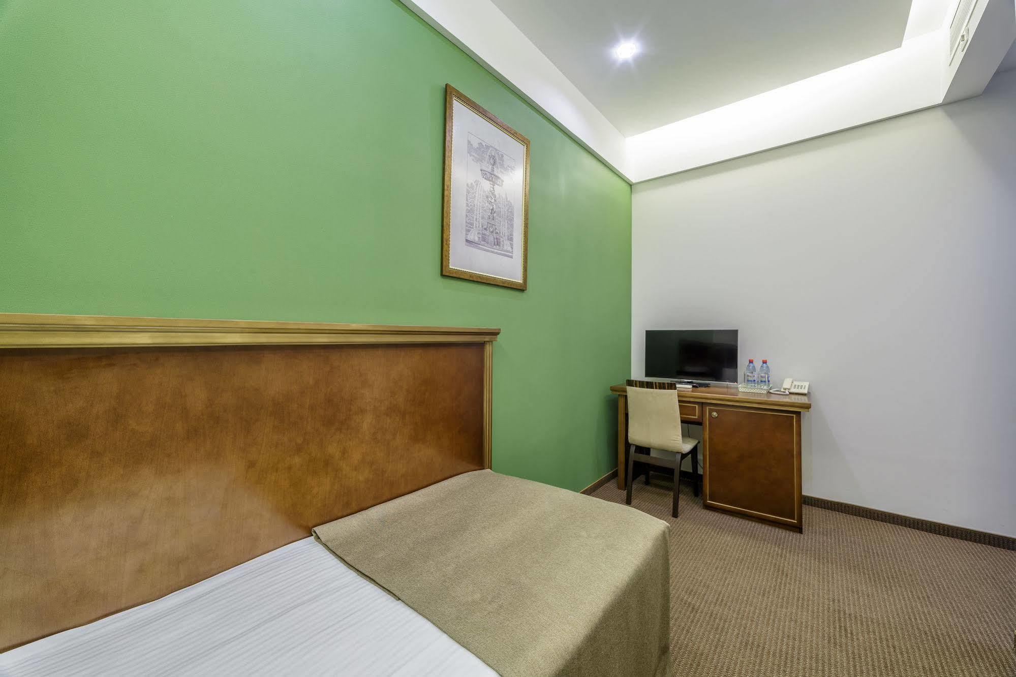 Alarus Luxe Hotel Oldenburg Bagian luar foto
