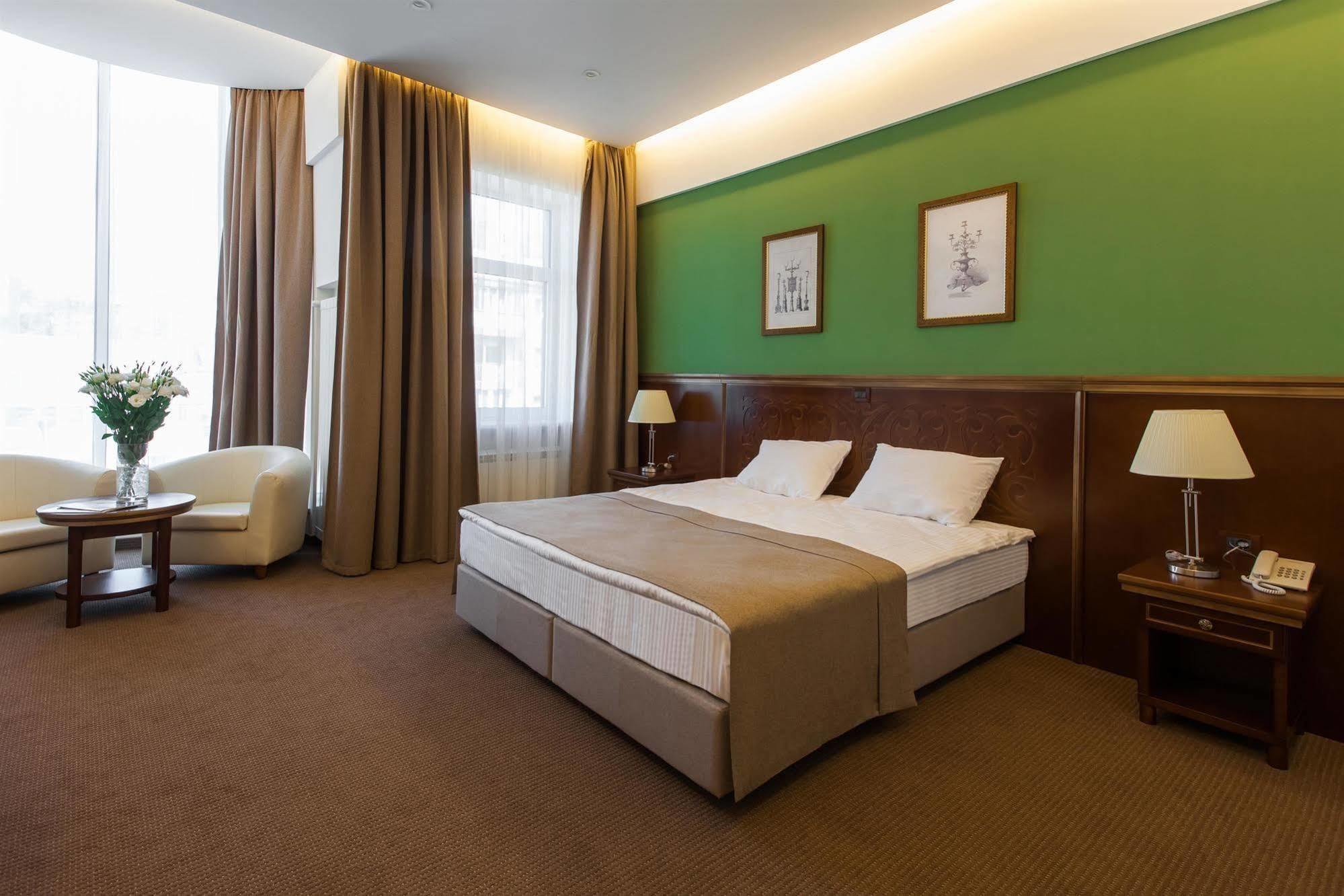Alarus Luxe Hotel Oldenburg Bagian luar foto